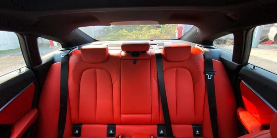 BMW 220i