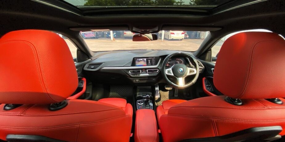 BMW 220i