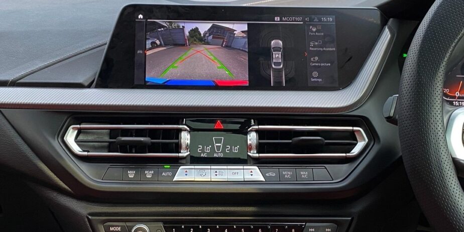 BMW 220i