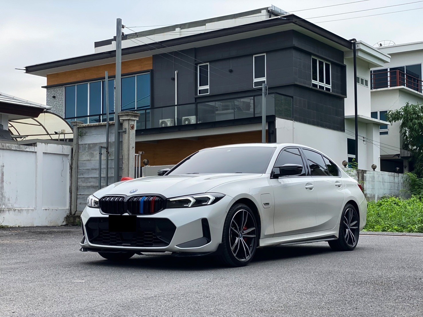 BMW 330e M Sport LCI