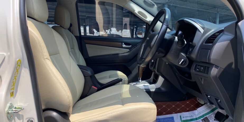 ISUZU MU-X 3.0 2WD DVD Navi ปี 2014 เลขไมล์ 187,xxx km.(UA)