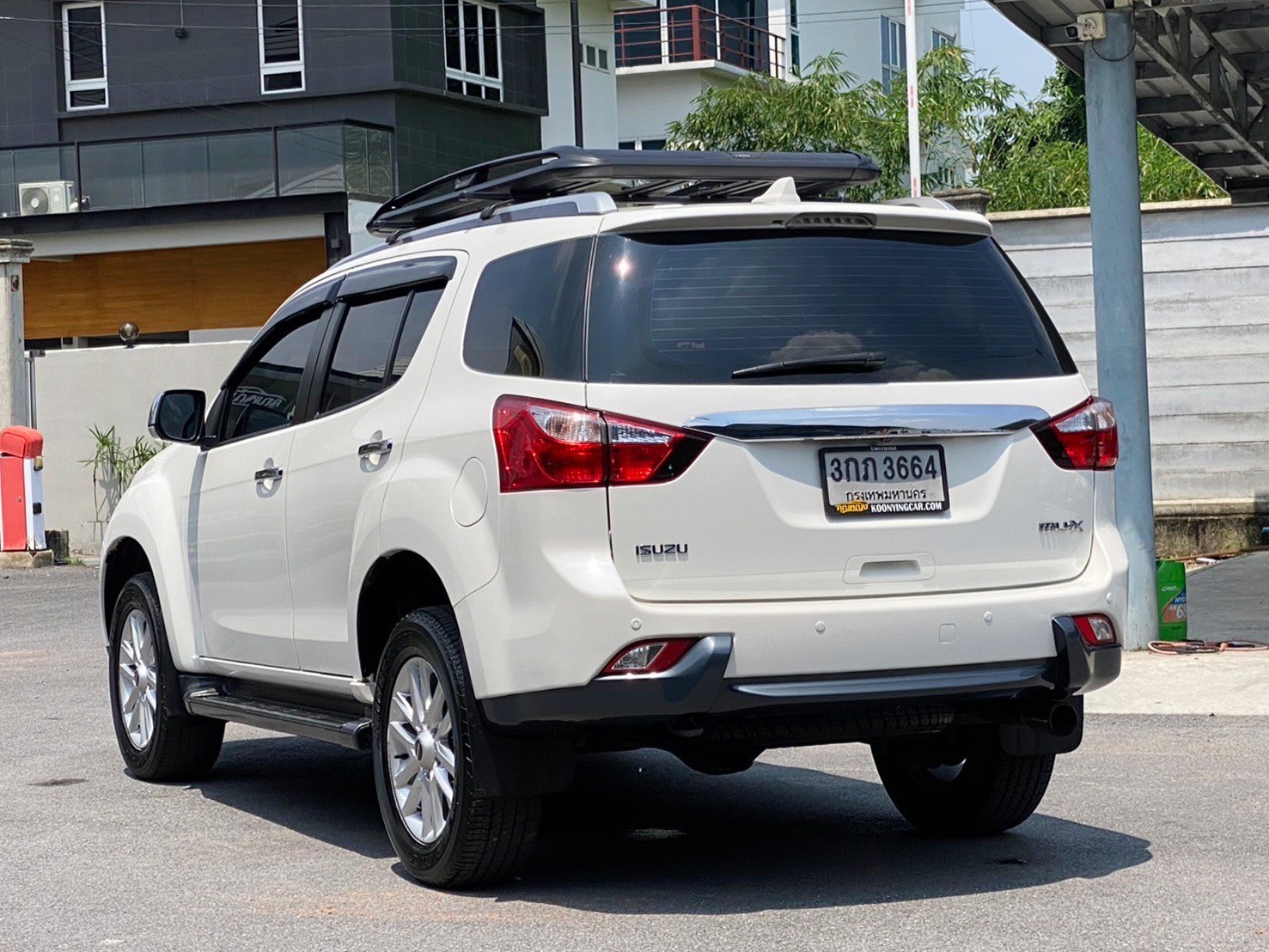 ISUZU MU-X 3.0 2WD DVD Navi ปี 2014 เลขไมล์ 187,xxx km.(UA)